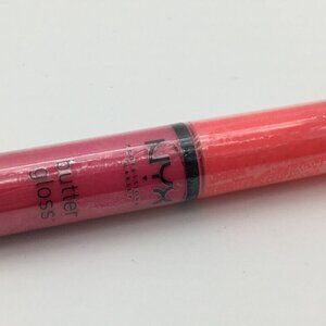 NYX Butter Gloss Non Stick Lip Gloss in Shade BLG18 Cupcake NIP